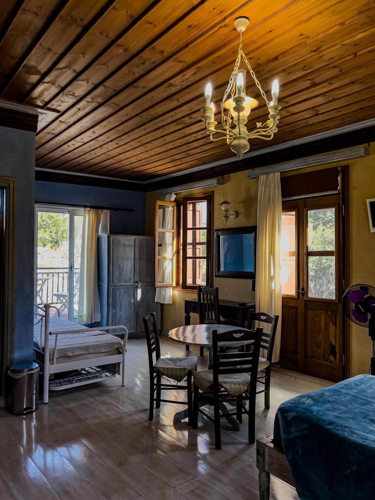 Agnanti Studios Meyísti Habitación foto